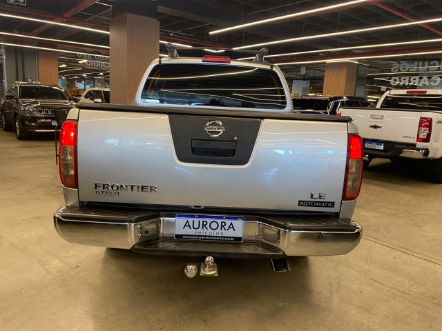 Nissan Frontier 2.5 LE 4x4 (Auto) - foto 4