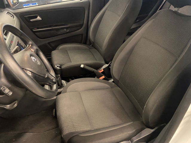 Volkswagen Fox 1.6 MSI Connect (Flex) - foto 8
