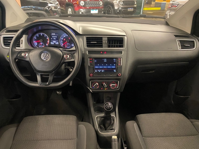 Volkswagen Fox 1.6 MSI Connect (Flex) - foto 7