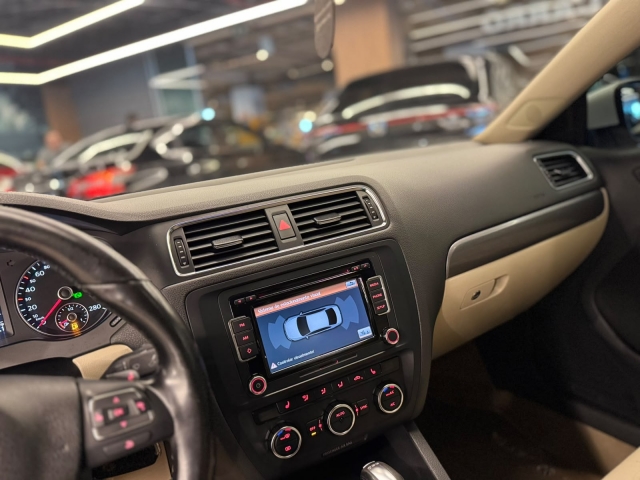 Volkswagen Jetta 2.0 TSI Highline DSG - foto 13