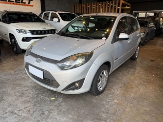 Fiesta Sedan 1.6 Rocam (flex)