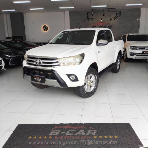 Toyota Hilux 2.8 TDI Srv Cd 4X4 (aut) - foto 3