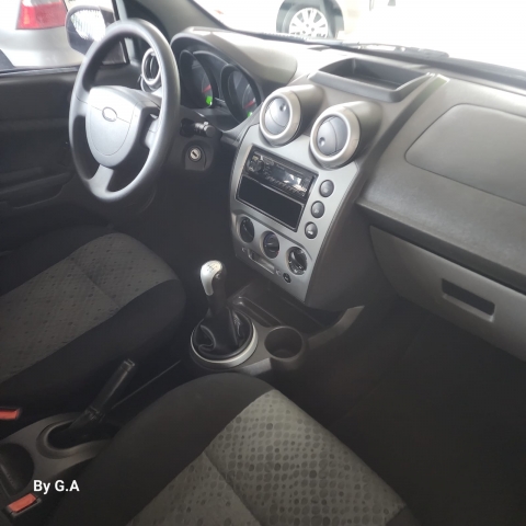 Ford Fiesta 1.6 (flex) - foto 11