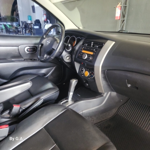 Nissan Livina X-Gear SL 1.8 16V (flex) (aut) - foto 10