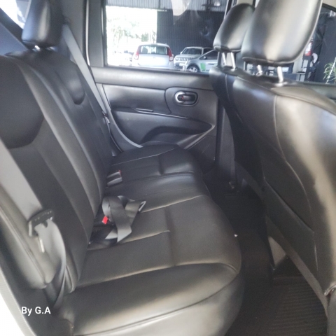 Nissan Livina X-Gear SL 1.8 16V (flex) (aut) - foto 11