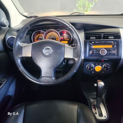 Nissan Livina X-Gear SL 1.8 16V (flex) (aut) - foto 8