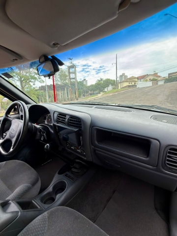 Chevrolet S10 Advantage 4X2 2.4 (cab. Dupla) - foto 8