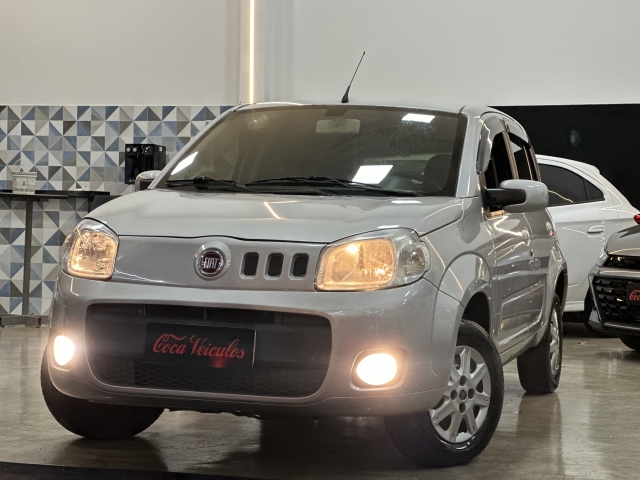 Fiat Uno Vivace 1.0 8V (Flex) 4p