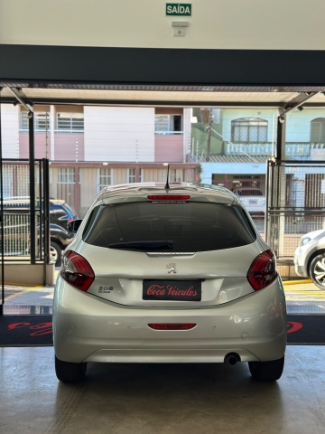 Peugeot 208 1.6 Griffe (aut) - foto 5