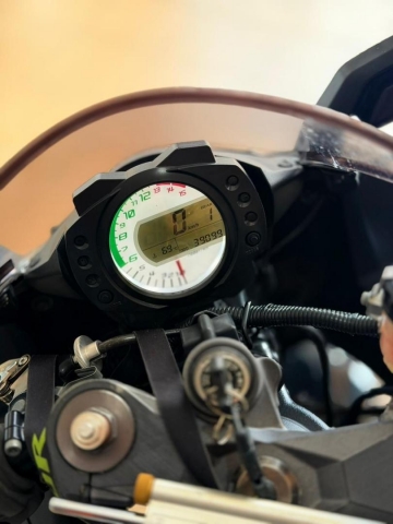 Folhacar - 2009 - Kawasaki Ninja Zx 10R - Londrina