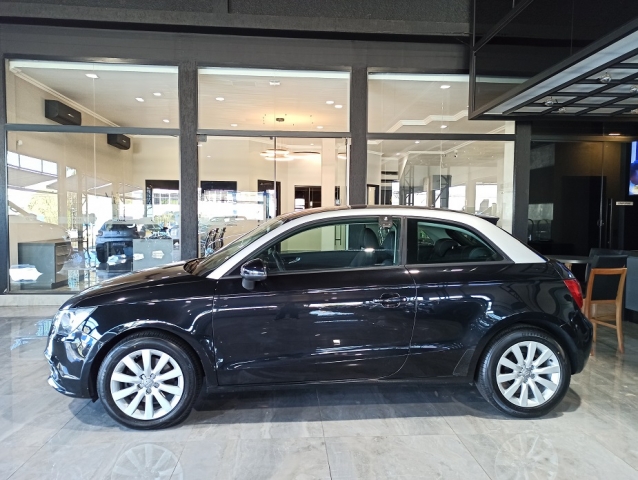 Audi A1 1.4 TFSI Attraction S Tronic - foto 4
