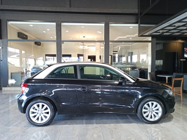 Audi A1 1.4 TFSI Attraction S Tronic - foto 8
