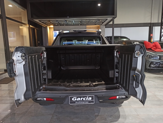 Fiat Toro 2.0 TDI Volcano 4WD (Aut) - foto 9