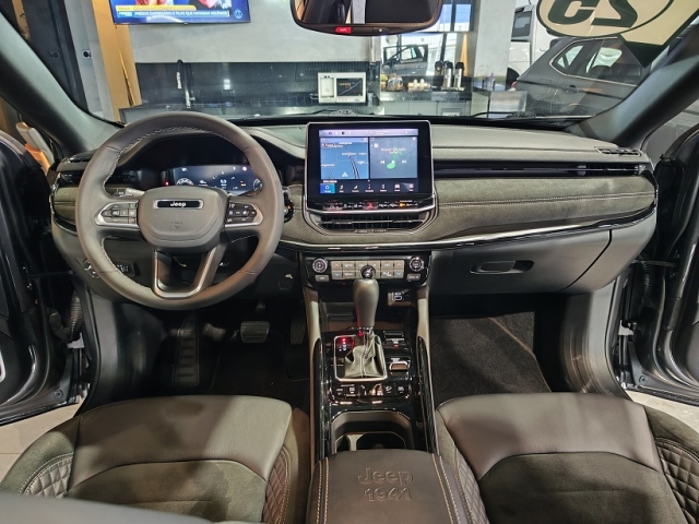 Jeep Commander 2.0 Hurricane Blackhawk 4WD (Aut) - foto 11