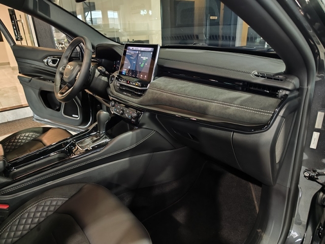 Jeep Commander 2.0 Hurricane Blackhawk 4WD (Aut) - foto 14