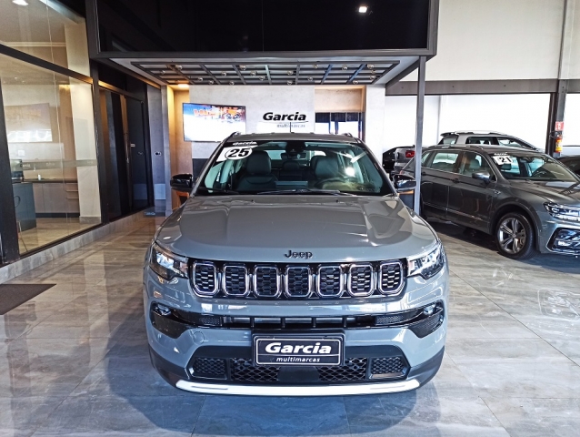 Jeep Compass 1.3 T270 Longitude (aut) - foto 2