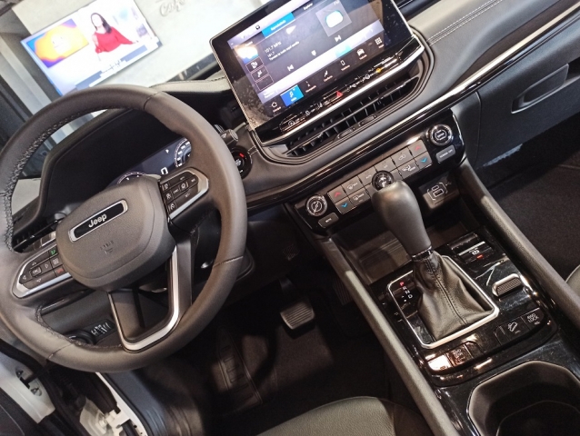 Jeep Compass 2.0 Hurricane Blackhawk 4WD (Aut) - foto 13
