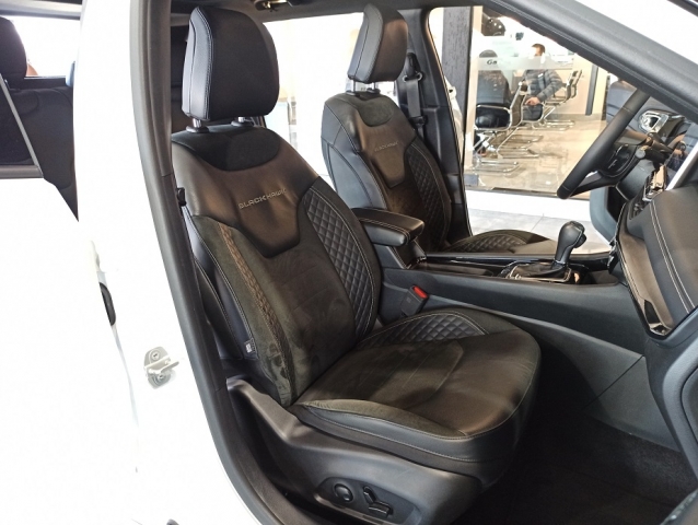 Jeep Compass 2.0 Hurricane Blackhawk 4WD (Aut) - foto 14