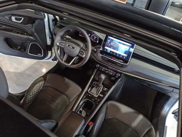 Jeep Compass 2.0 Hurricane Blackhawk 4WD (Aut) - foto 16