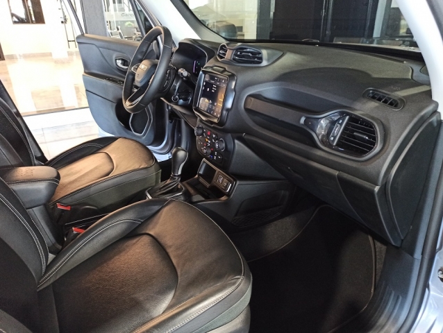Jeep Renegade 1.3 T270 Longitude - foto 13