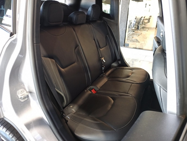 Jeep Renegade 1.3 T270 Longitude - foto 15