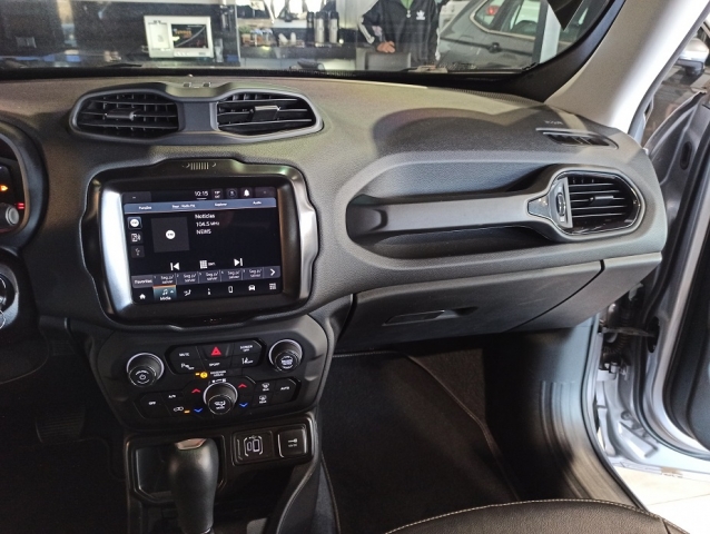 Jeep Renegade 1.3 T270 Longitude - foto 17