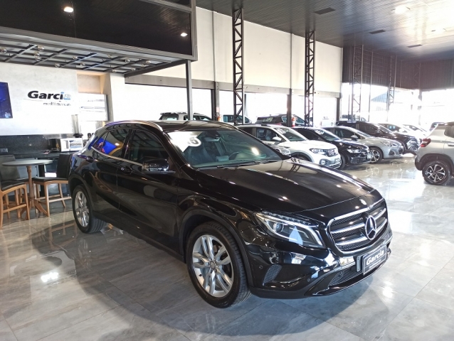 Mercedes-Benz Classe GLA GLA 200 Advance - foto 3