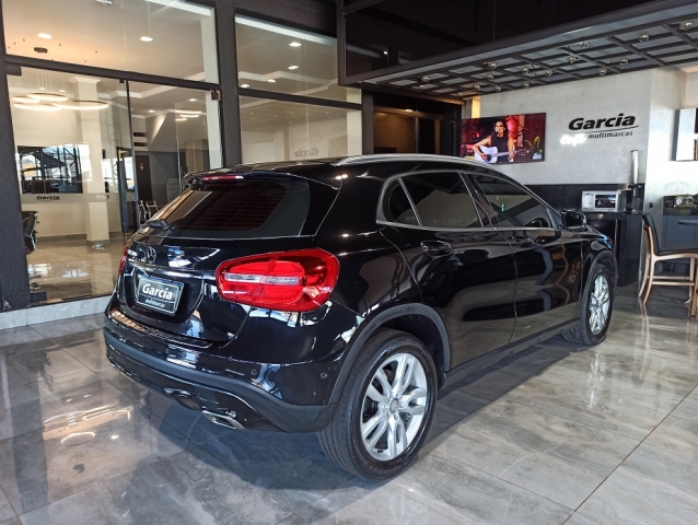 Mercedes-Benz Classe GLA GLA 200 Advance - foto 5