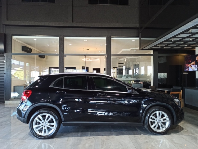 Mercedes-Benz Classe GLA GLA 200 Advance - foto 8