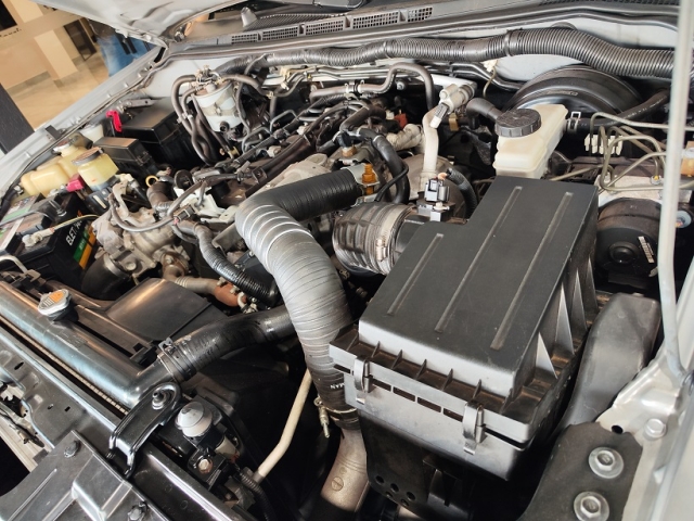 Nissan Frontier 2.5 SV Attack 4x4 - foto 18