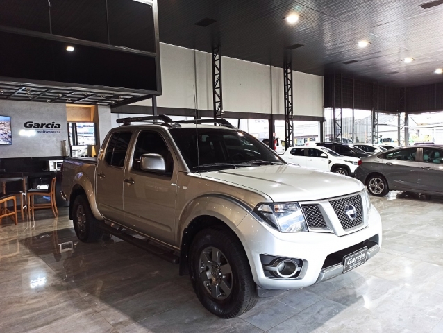 Nissan Frontier 2.5 SV Attack 4x4 - foto 3
