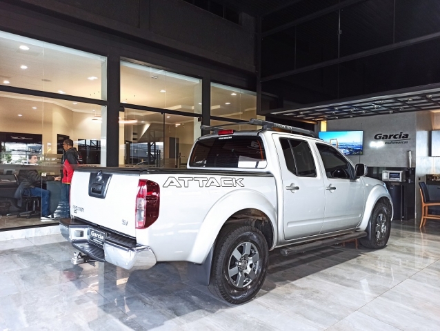 Nissan Frontier 2.5 SV Attack 4x4 - foto 5