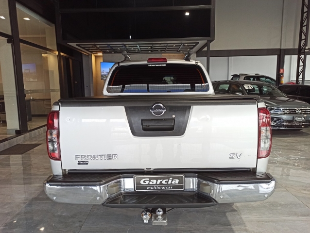 Nissan Frontier 2.5 SV Attack 4x4 - foto 6