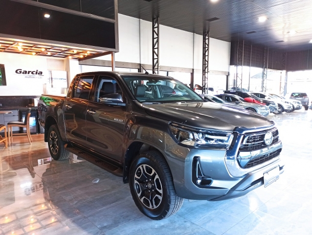 Toyota Hilux Hilux 2.8 TDI CD SRX 4x4 (Aut) - foto 3