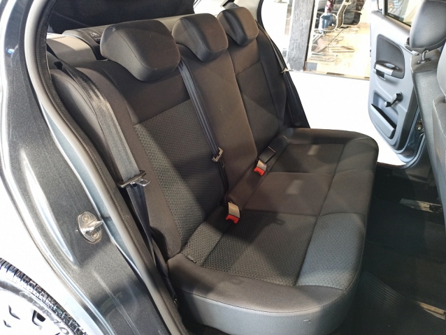 Volkswagen Gol 1.6 - foto 15