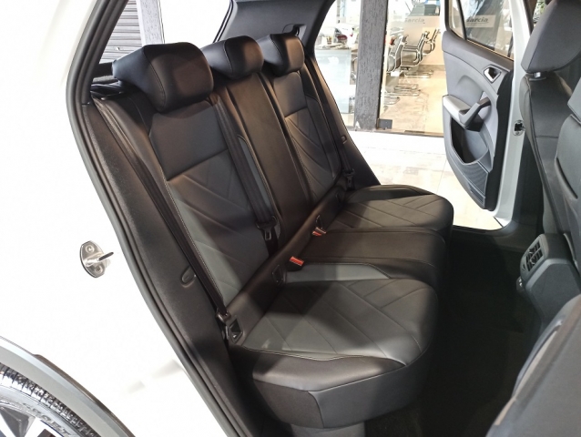 Volkswagen T-Cross 1.0 200 TSI Comfortline (Aut) - foto 14