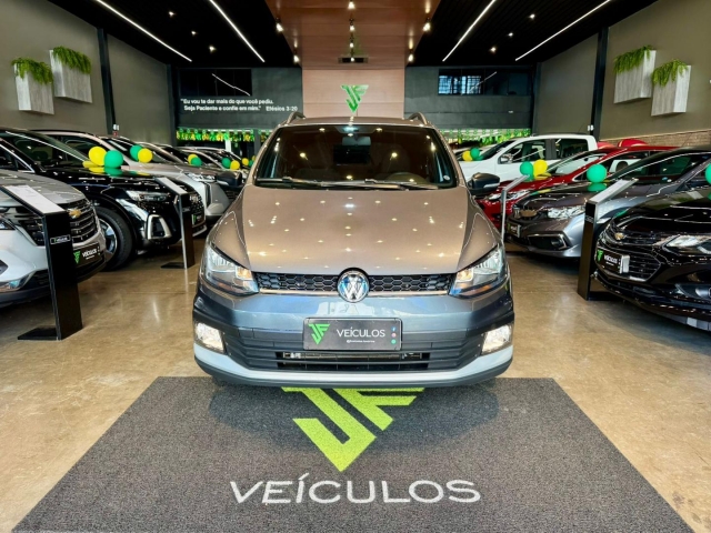 On　WF グレー JF Veiculos - 2020 Volkswagen Fox 1.6 Xtreme Cinza Dir Hidráulica+