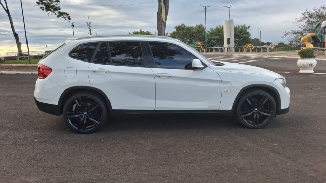 BMW X1 2.0 Sdrive 18i (aut) - foto 3