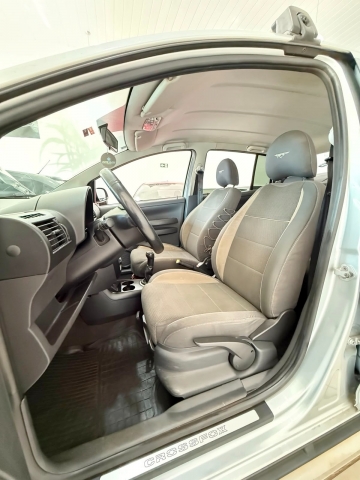 Volkswagen CrossFox 1.6 (flex) - foto 8