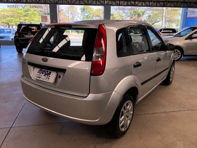 Folhacar - 2003 - Ford Fiesta Hatch Personnalite 1.0 8V - Arapongas