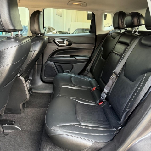 Jeep Compass 1.3 T270 Longitude (Aut) - foto 20