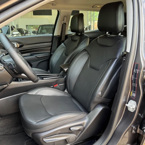 Jeep Compass 1.3 T270 Longitude (Aut) - foto 19