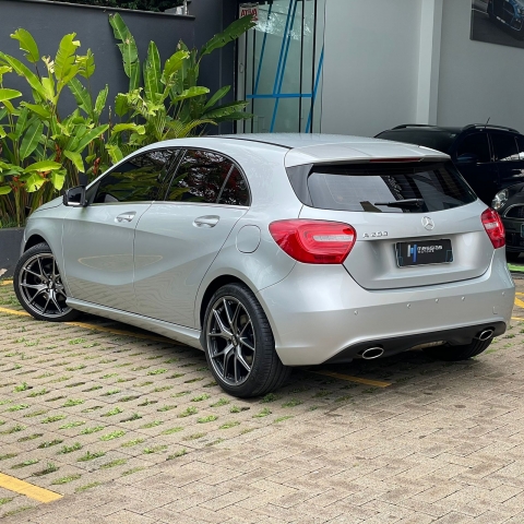 Mercedes-Benz Classe A 200 Urban 1.6 DCT Turbo - foto 6