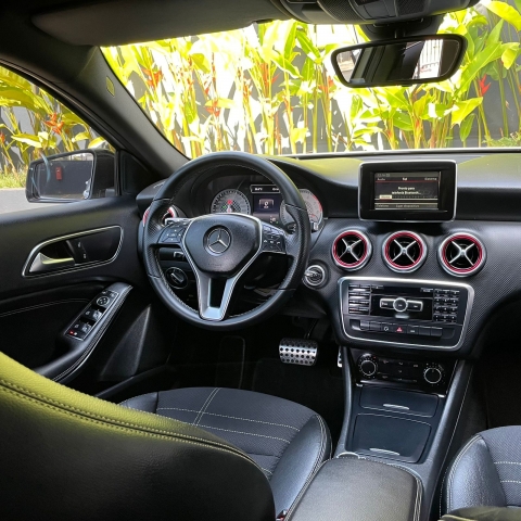 Mercedes-Benz Classe A 200 Urban 1.6 DCT Turbo - foto 14