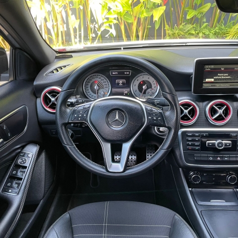 Mercedes-Benz Classe A 200 Urban 1.6 DCT Turbo - foto 15