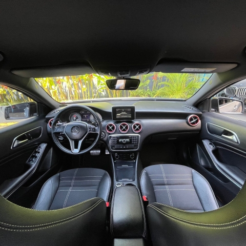 Mercedes-Benz Classe A 200 Urban 1.6 DCT Turbo - foto 17