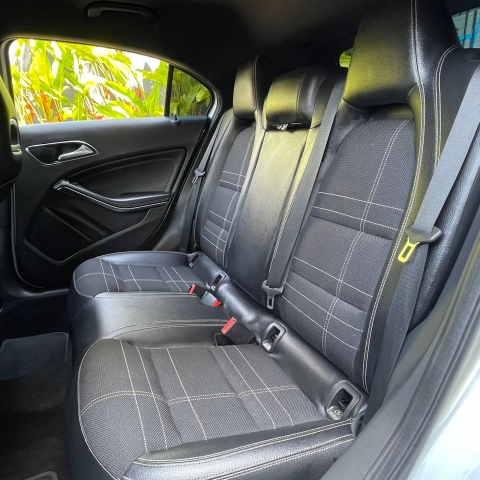 Mercedes-Benz Classe A 200 Urban 1.6 DCT Turbo - foto 20