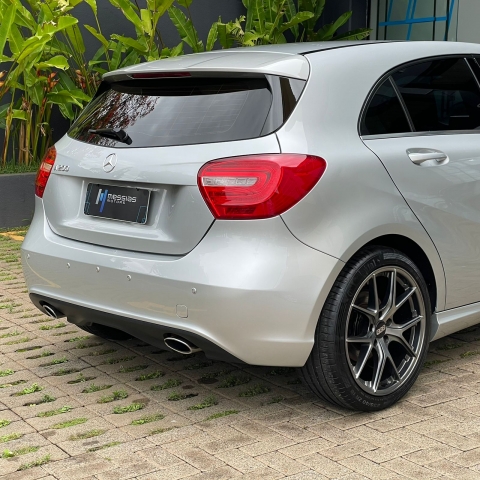 Mercedes-Benz Classe A 200 Urban 1.6 DCT Turbo - foto 11