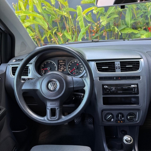 Volkswagen Fox 1.0 BlueMotion (Flex) 4p - foto 14