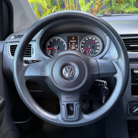 Volkswagen Fox 1.0 BlueMotion (Flex) 4p - foto 15